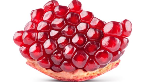 يعدُّ الرمان مصدراً ضرورياً لإنتاج فيتامين ج
