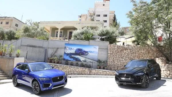 جاكوار F-PACE" الجديدة كلياً في الأردن