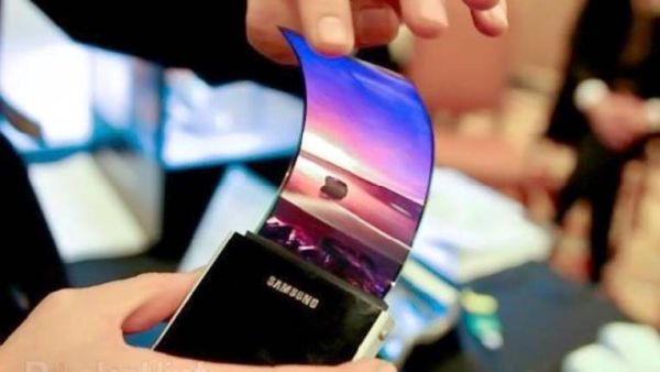 By 2019, we might see the  Samsung Galaxy S10, Galaxy Note 10 or even an entirely new phone line altogether. ( Facebook )