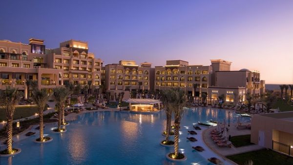 نجح منتجع وفيلل السعديات روتانا في استقطاب السياح ودفعهم إلى زيارته.