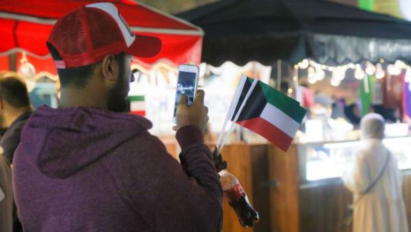تم تزيين مهرجان البحرين للطعام، المنعقد في حديقة الأفينيوز، بالأعلام والزينة.
