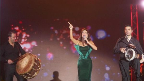 الفنانة نجوى كرم في ليالي دبي