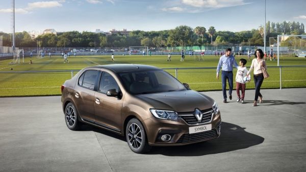 The partnership, the first of its kind between the two companies, included the delivery of a fleet of Renault "Symbol" cars. 
