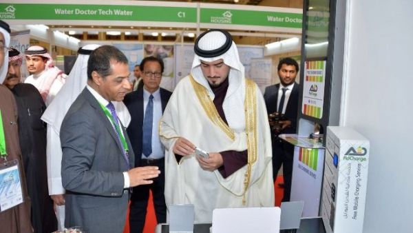 خلال الافتتاح