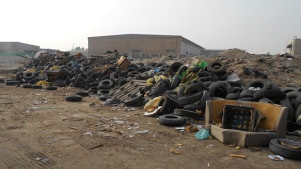 Cleaning campaign in the Mafraq and Musafah industrial areas 