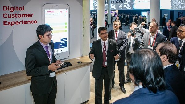 Najib Khan, CEO of Ooredoo Maldives is presenting the App Najib Khan, CEO of Ooredoo Maldives is presenting the App