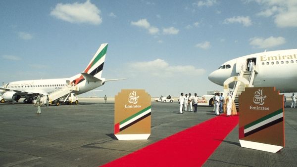 القبطان فضل غاني مين، قاد رحلة طيران الإمارات الافتتاحية التاريخية يوم 25 أكتوبر 1985، الرحلة "ئي كيه 600" من دبي إلى كراتشي