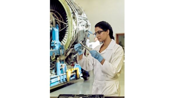 Emirates Aviation University Obtains EASA Accreditation Emirates Aviation University Obtains EASA Accreditation