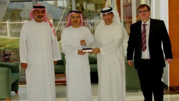 Abdulla Kalban (President & CEO of DUBAL) with DUBAL EHS senior management