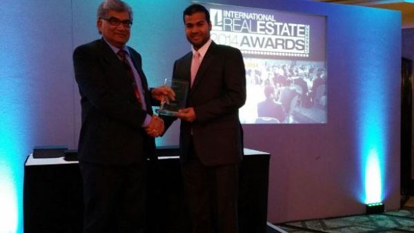 Abdullah Abushabieb from DP Receiving the Award