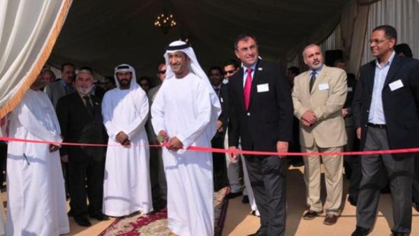 معالي راشد مبارك الهاجري، رئيس مجلس إدارة مجموعة أغذية والسيد إلياس أسيماكوبولوس الرئيس التنفيذي معالي راشد مبارك الهاجري، رئيس مجلس إدارة مجموعة أغذية والسيد إلياس أسيماكوبولوس الرئيس التنفيذي
