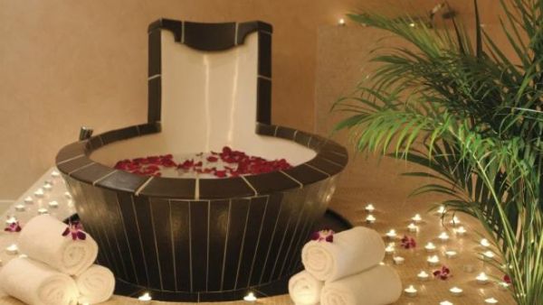 Mövenpick Hotel & Resort Al Bida’a Mövenpick Hotel & Resort Al Bida’a