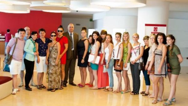 Al Bustan Centre and Residence hosts travel agents from UFA Al Bustan Centre and Residence hosts travel agents from UFA