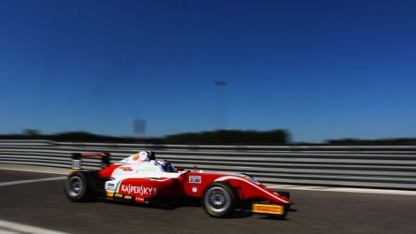 Amna Al Qubaisi, the first Emirati female racing driver, is to test for Envision Virgin Racing during the upcoming Formula E test session.