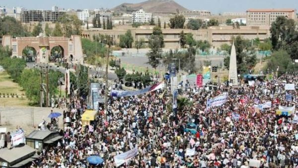 The Arab Spring highlighted the need for massive infrastructure investment to achieve more inclusive growth and job creation (Photo: Arab Spring in Yemen on leaksource.wordpress.com)