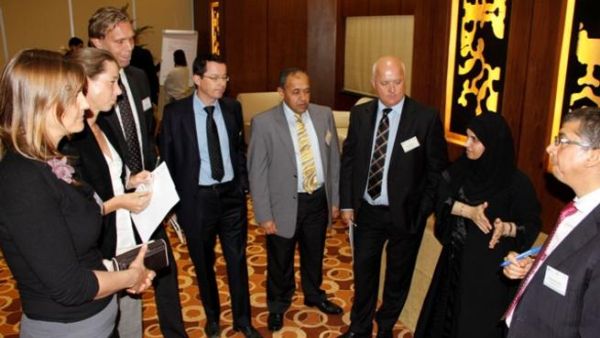 Arabia CSR Network- Building Alliances for Effective Corporate Social Responsibility Arabia CSR Network- Building Alliances for Effective Corporate Social Responsibility