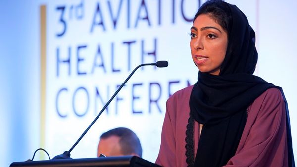 	الدكتورة ناديا بستكي تلقي بخطاب ترحيب في المؤتمر الثالث لصحة الطيران بأبوظبي الذي تستضيفه الاتحاد للطيران بالتعاون مع الهيئة العامة للطيران المدني