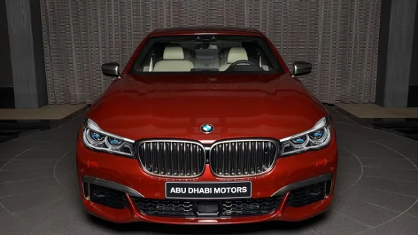 سيارة BMW M760Li xDrive