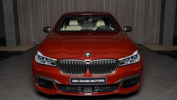 سيارة BMW M760Li xDrive