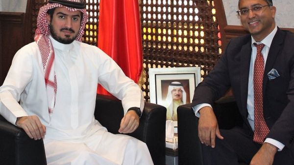 خلال اللقاء، أكد سعادة الشيخ خالد بن حمود آل خليفة على أهمية تقوية أواصر التعاون وتعزيز العلاقات الثنائية بين المؤسستين وذلك ضمن كافة المجالات وبالأخص في القطاع السياحي.