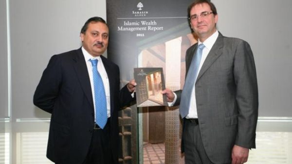 Rohit Walia, Executive Vice Chairman and CEO and Fares Mourad, Head of Islamic Finance, unveiling the Islamic Wealth Management report