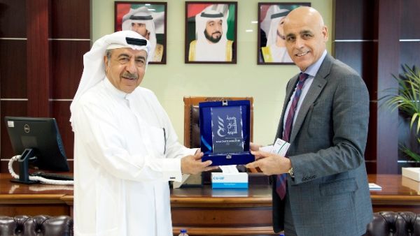 The MoU was signed by Ahmed Mohammed Bin Mesmar, Secretary General of the Dubai Charity Association and Dr. Yashar Ali Abdul Qader, Director General of Canadian Specialist Hospital. The MoU was signed by Ahmed Mohammed Bin Mesmar, Secretary General of the Dubai Charity Association and Dr. Yashar Ali Abdul Qader, Director General of Canadian Specialist Hospital.