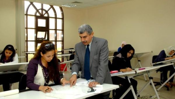 The college currently comprises of 1,582 students, of which about 18% are UAE nationals