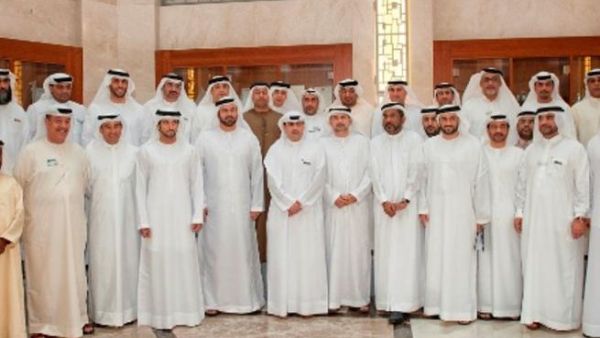 His Highness Sheikh Hamdan Bin Mohammed with DED employees