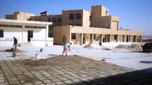 مشروع قرى Orange، مدرسة رجم الشامي الأساسية