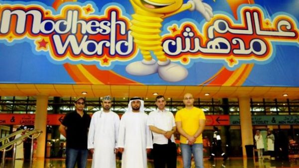 الوفد الإعلامي خلال زيارته مفاجآت صيف دبي 2011