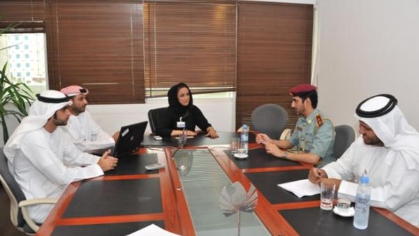 Kholoud Shabib Al Marzouqi receiving the delegation from the General Directorate of Residency and Foreigners Affairs in Dubai