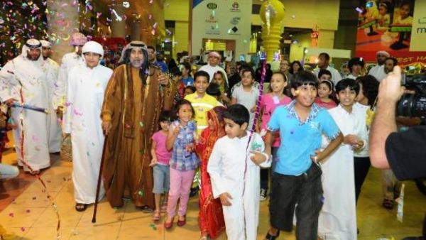 احتفال الأطفال بـ "حق الليلة" في الأعوام الماضية