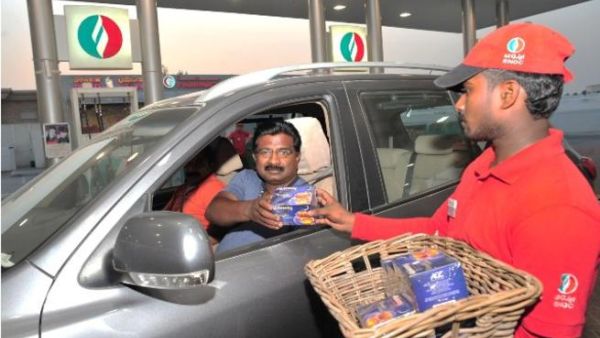 Giving dates and water during Ramadan has been an ENOC/EPPCO tradition for more than a decade Giving dates and water during Ramadan has been an ENOC/EPPCO tradition for more than a decade