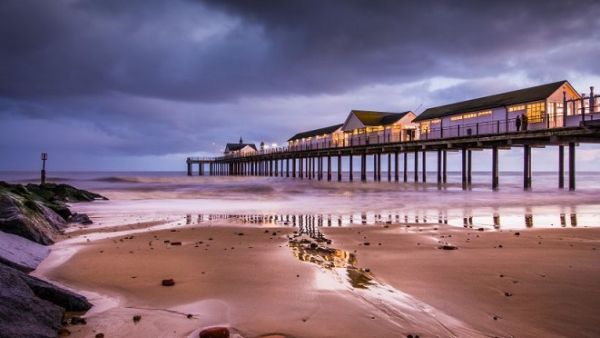 Discover how to capture your best ever landscape photos. (TR)
