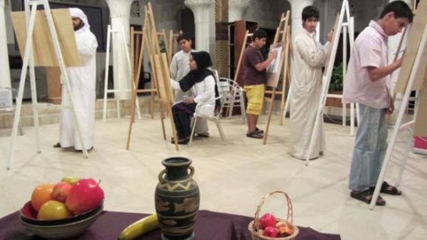 Dubai Culture fine arts workshop