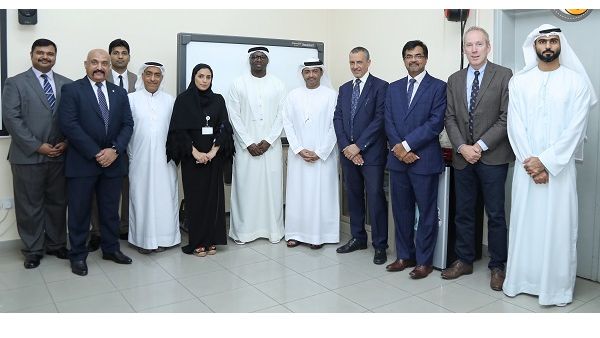 A delegation from Dubai Economy led by Abdullatif Al Marzouqi, Senior Manager of Consumer Awareness Section in CCCP, attended the opening of the first counter.