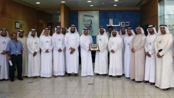 Group picture of Dubai Police delegation and Dubal staff members Group picture of Dubai Police delegation and Dubal staff members