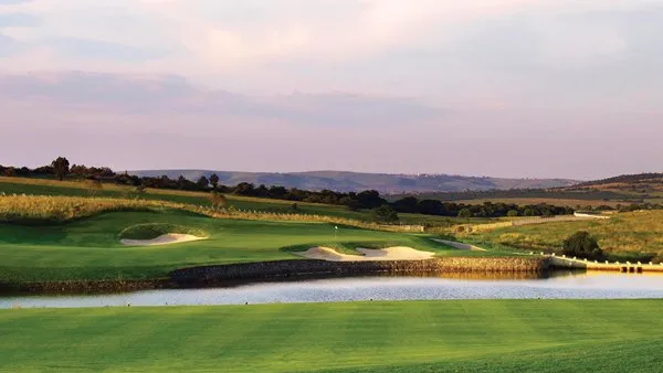 نادي إيلس، ثاني أكبر أندية الجولف في عاصمة جنوب أفريقيا جوهانسبرغ