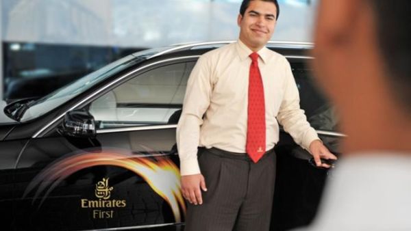 طيران الإمارات، خدمة نقل الركاب