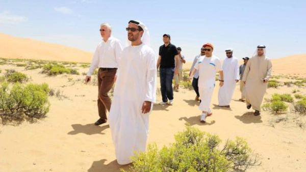 ناصر السويدي خلال زيارته ناصر السويدي خلال زيارته
