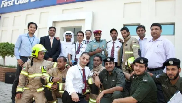 بنك الخليج الأول ينفذ تمرين إخلاء وهمي لموظفيه وعملائه بالتعاون مع الإدارة العامة للدفاع المدني - دبي