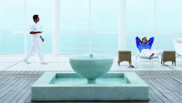 Four Seasons Beirut, Pool area