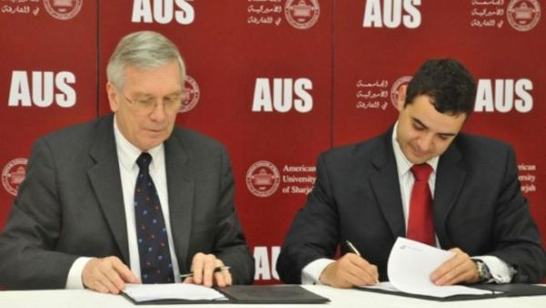 DeBin, Vice Chancellor for Finance and Administration,AUS and Sam Alkharrat, managing director, SAP during the signing DeBin, Vice Chancellor for Finance and Administration,AUS and Sam Alkharrat, managing director, SAP during the signing