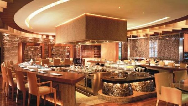 Grand Hyatt Dubai iZ Restaurant