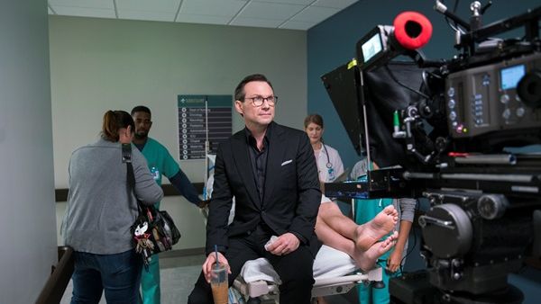 ترى شركة إتش بي أنه أصبح من الضروري التوعية على نطاق شامل بالمخاطر الإلكترونية، وخصوصًا بعد أن قامت مراكز الرعاية الصحية، والمستشفيات بالتبليغ عن عدد كبير من الهجمات الإلكترونية على مستوى العالم. 