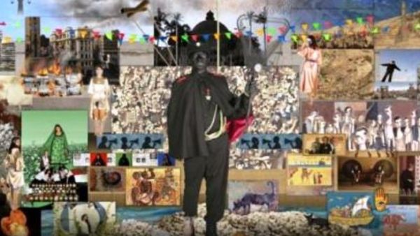 الفنانة هالة القوسي، المقيمة في القاهرة، كانت إحدى الفائزين بـ جائزة أبراج كابيتال للفنون 2010
