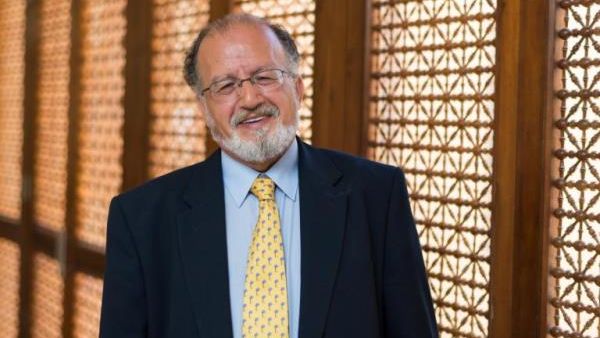 حسن الفوال، عميد كلية العلوم والهندسة والمدير المؤسس للمعهد