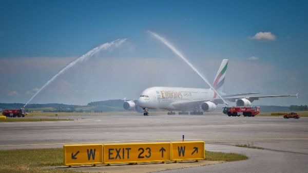 Emirates’ A380 makes twin touch downs in Los Angeles and Vienna