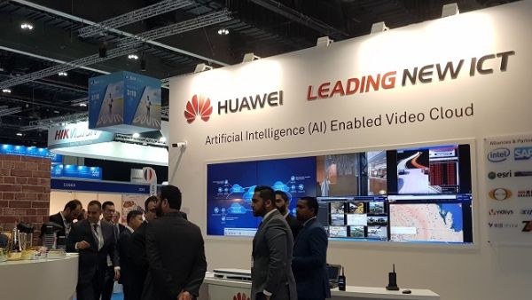Solutions showcased at Huawei booth included the Intelligent Video Convergent Command & Dispatching Solutions and Cyber Security Solutions. Solutions showcased at Huawei booth included the Intelligent Video Convergent Command & Dispatching Solutions and Cyber Security Solutions.