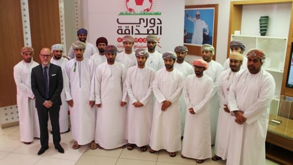 تمّ إجراء القرعة للفرق المتنافسة من الوزارات والبالغ عددها ثمانية في مقرّ الشركة الرئيسيّ في مسقط جراند مول